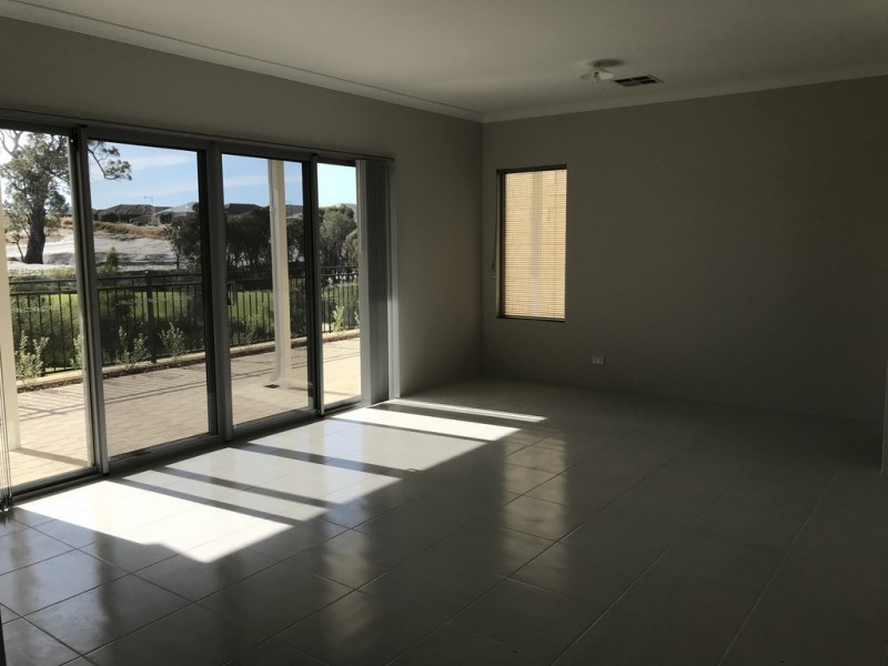 6 Teramo Street, Hammond Park WA 6164