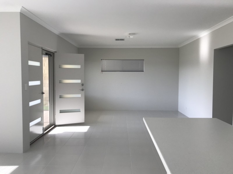 14 Bonsai Lane, Hammond Park WA 6164