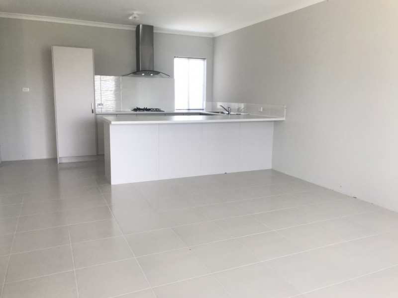 14 Bonsai Lane, Hammond Park WA 6164