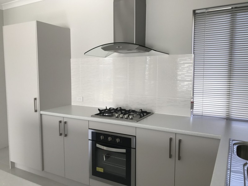 14 Bonsai Lane, Hammond Park WA 6164