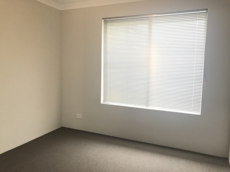 14 Bonsai Lane, Hammond Park WA 6164