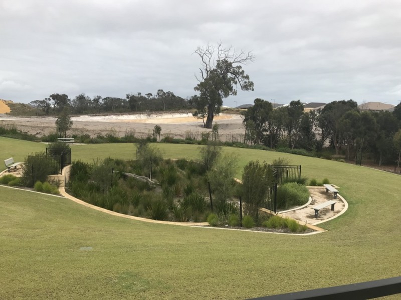 14 Bonsai Lane, Hammond Park WA 6164