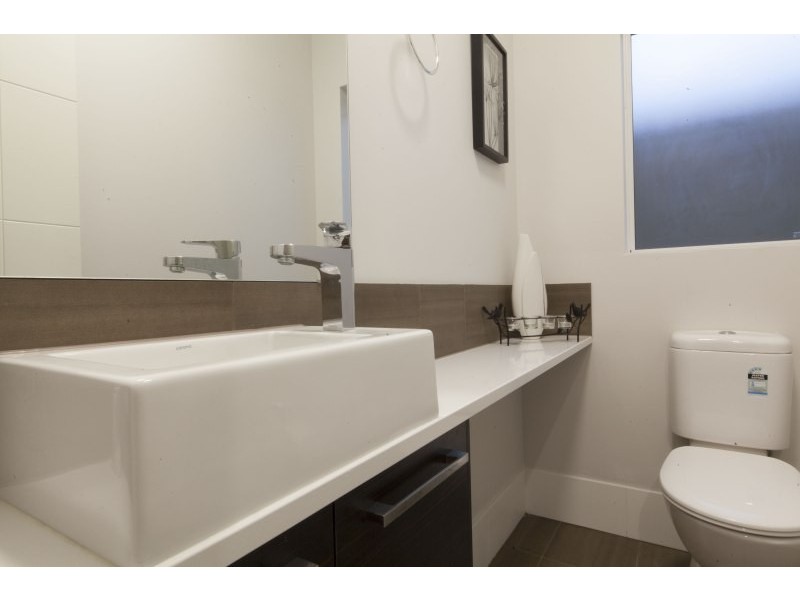 10 Portsmouth Way, Harrisdale WA 6112