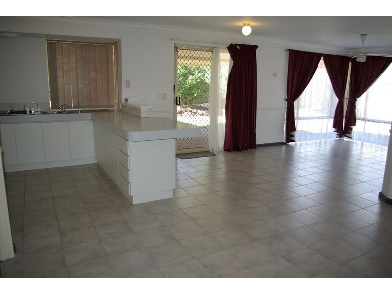17 Dreier Court, Atwell WA 6164