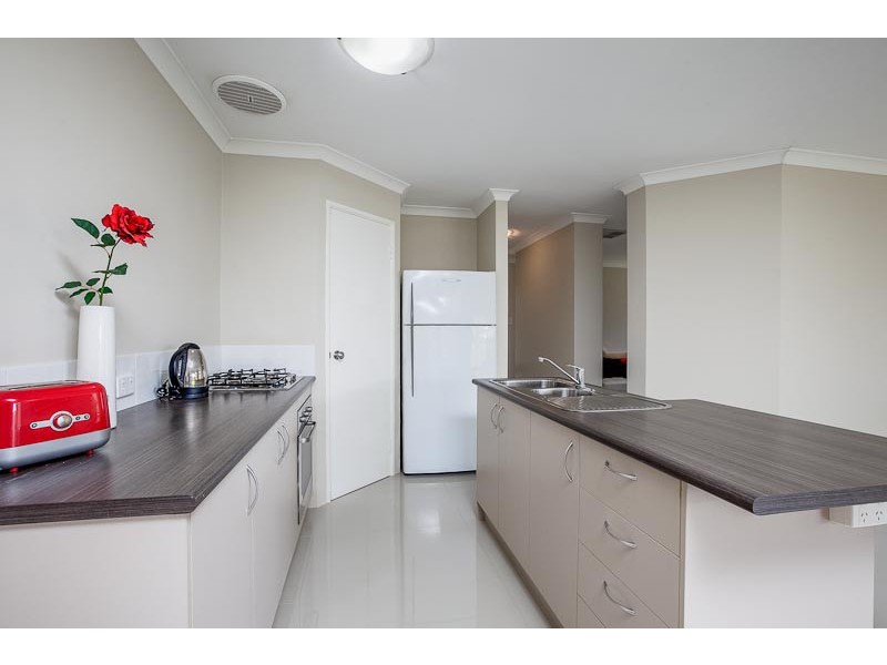 7 Daviesia Turn, Success WA 6164