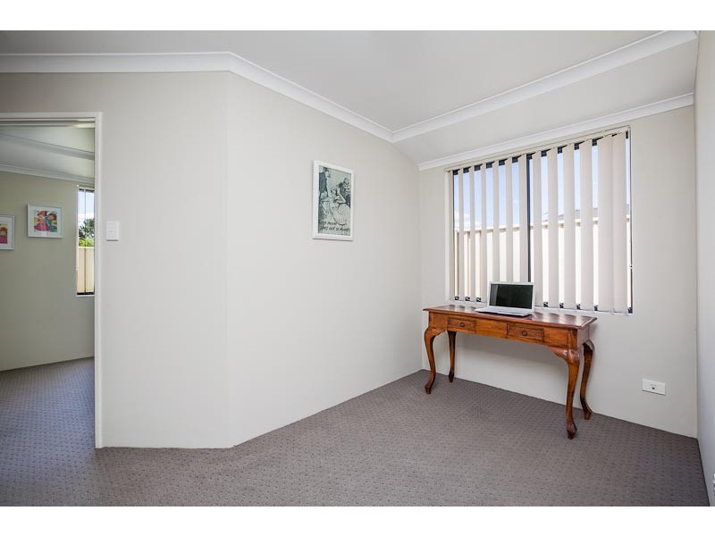 7 Daviesia Turn, Success WA 6164