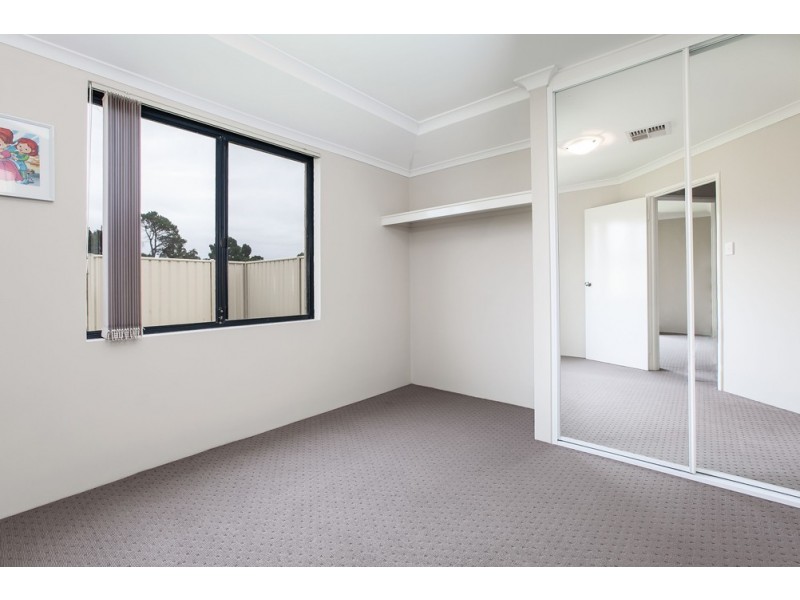 7 Daviesia Turn, Success WA 6164