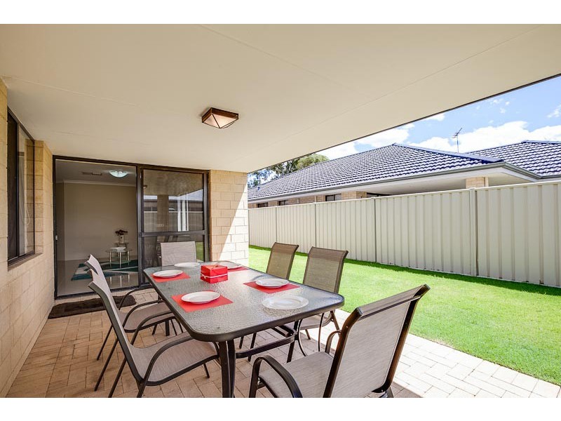 7 Daviesia Turn, Success WA 6164