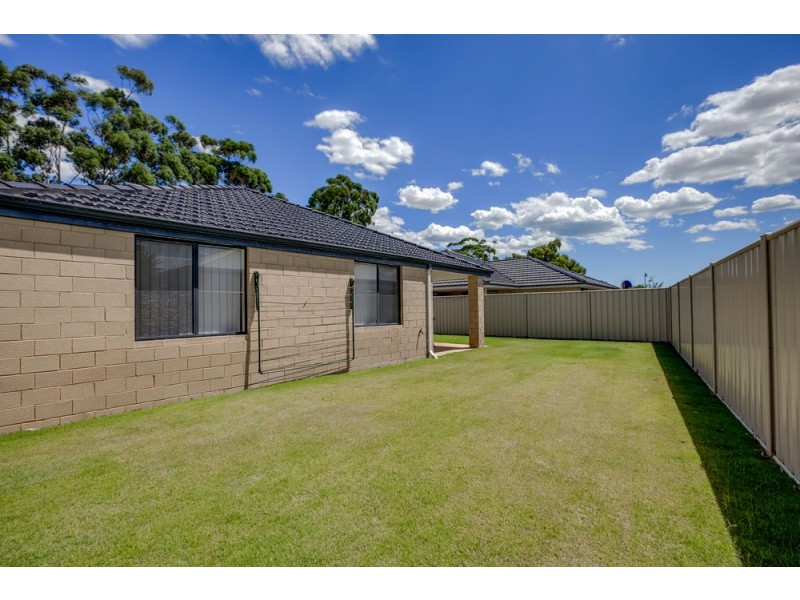 7 Daviesia Turn, Success WA 6164