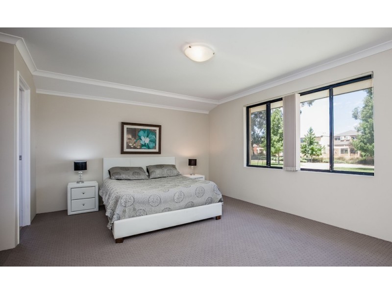 7 Daviesia Turn, Success WA 6164