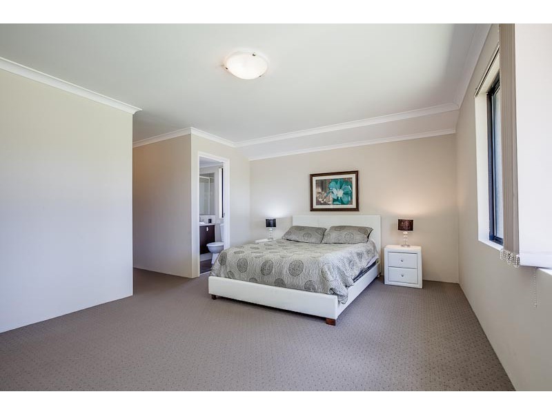 7 Daviesia Turn, Success WA 6164