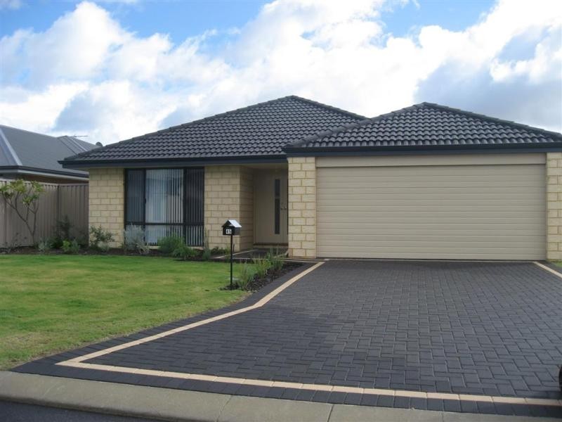 45 Canterbury Trail, Canning Vale WA 6155