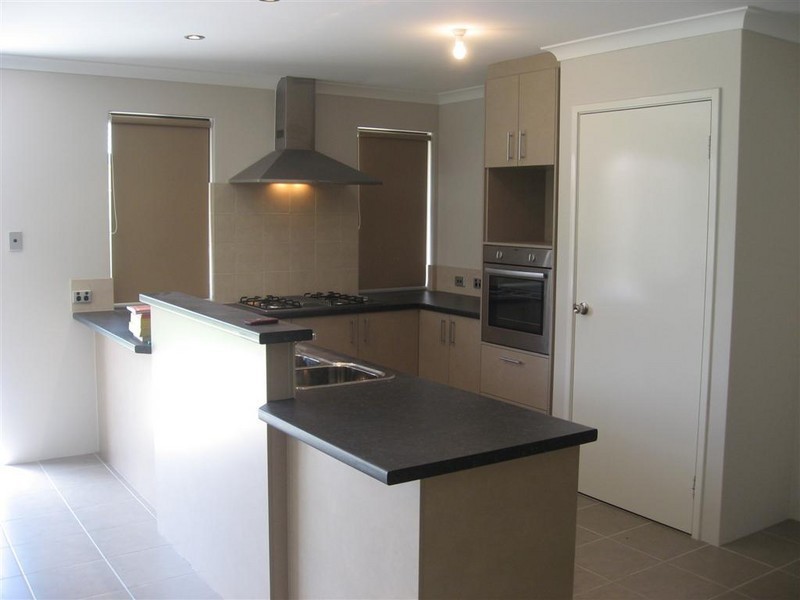 45 Canterbury Trail, Canning Vale WA 6155