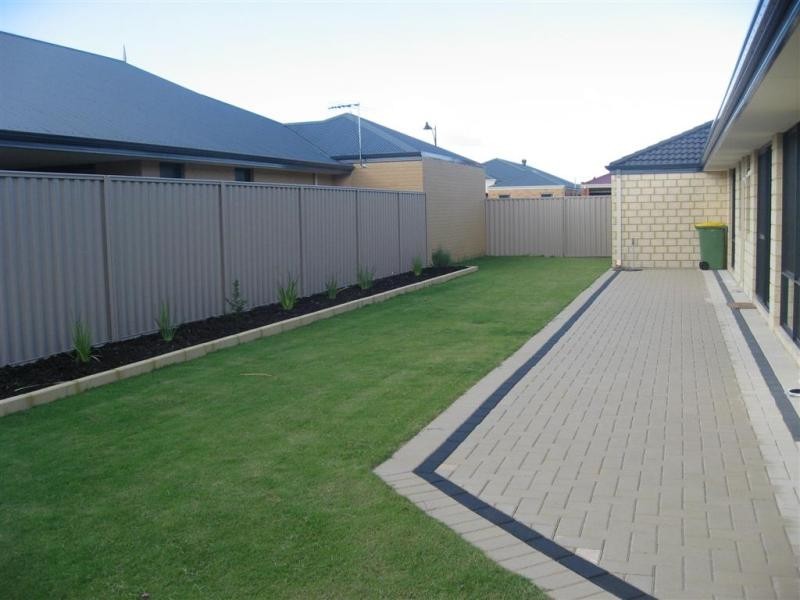 45 Canterbury Trail, Canning Vale WA 6155