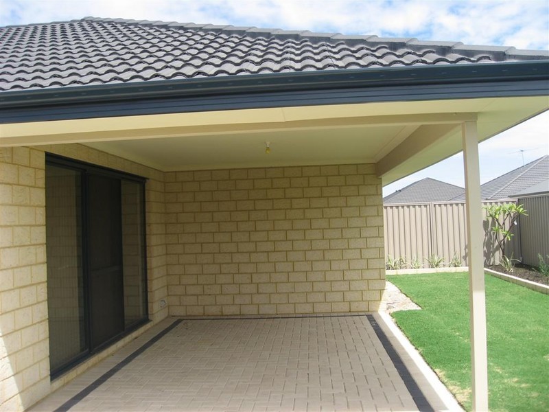 45 Canterbury Trail, Canning Vale WA 6155