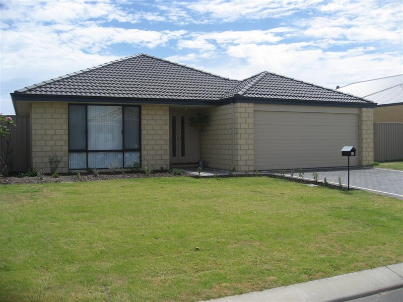 45 Canterbury Trail, Canning Vale WA 6155