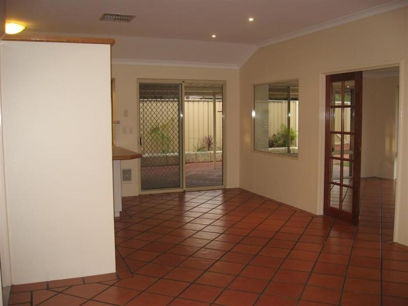 18  Mahogany Loop, Atwell WA 6164