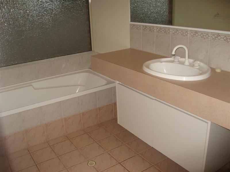 18  Mahogany Loop, Atwell WA 6164