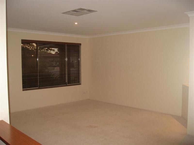 18  Mahogany Loop, Atwell WA 6164