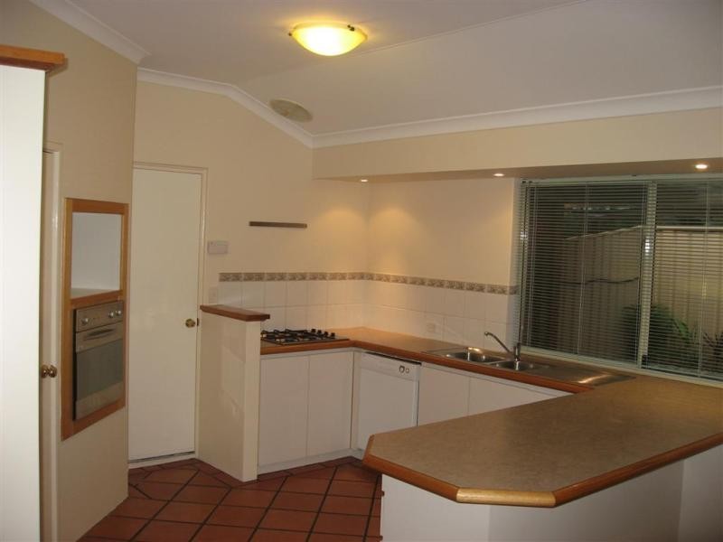 18  Mahogany Loop, Atwell WA 6164