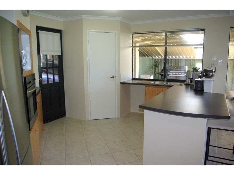 28 Charm Way, Atwell WA 6164