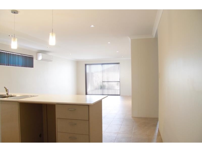 2 Baveno Road, Beeliar WA 6164