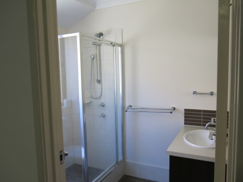 10 Essence Bend, Atwell WA 6164