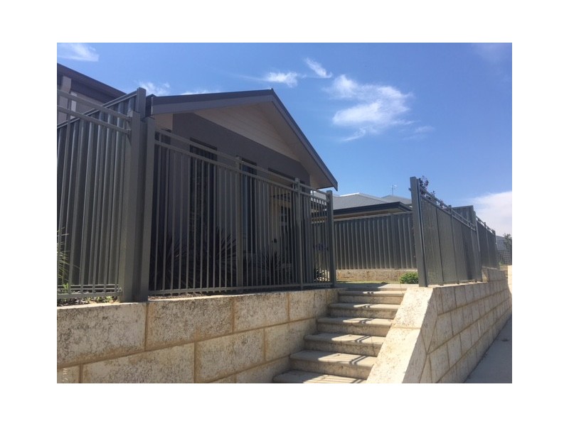 12 Worcester Bend, Piara Waters WA 6112