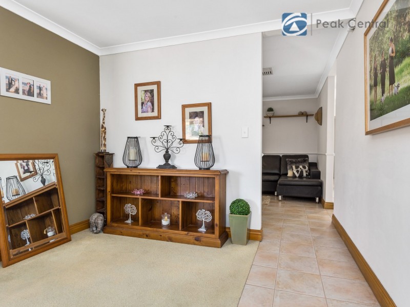 24 St Claire Gardens, Atwell WA 6164