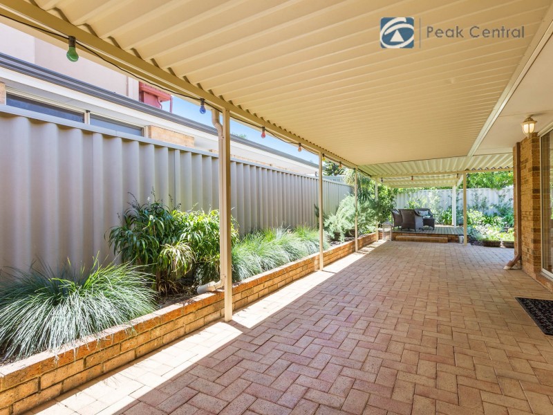 24 St Claire Gardens, Atwell WA 6164