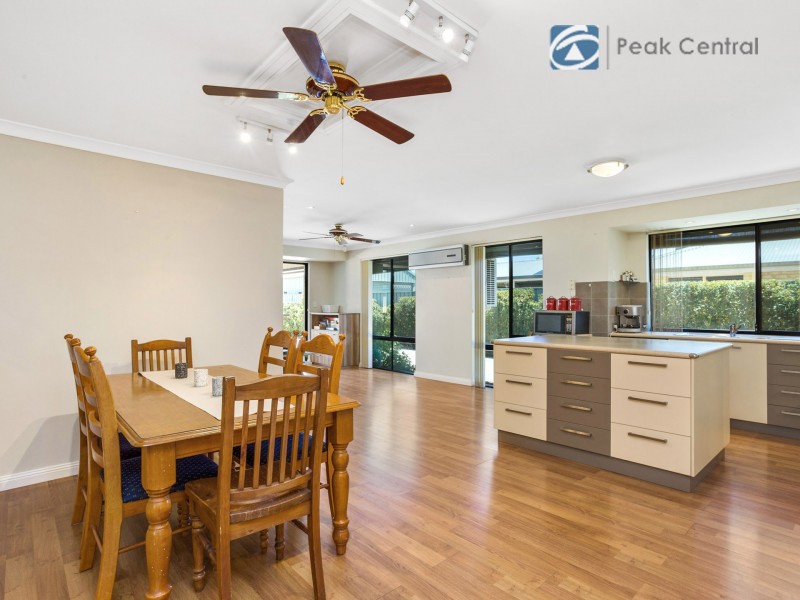 12 Hedges Retreat, Atwell WA 6164