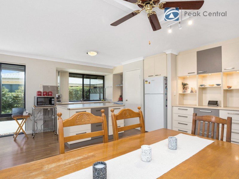 12 Hedges Retreat, Atwell WA 6164