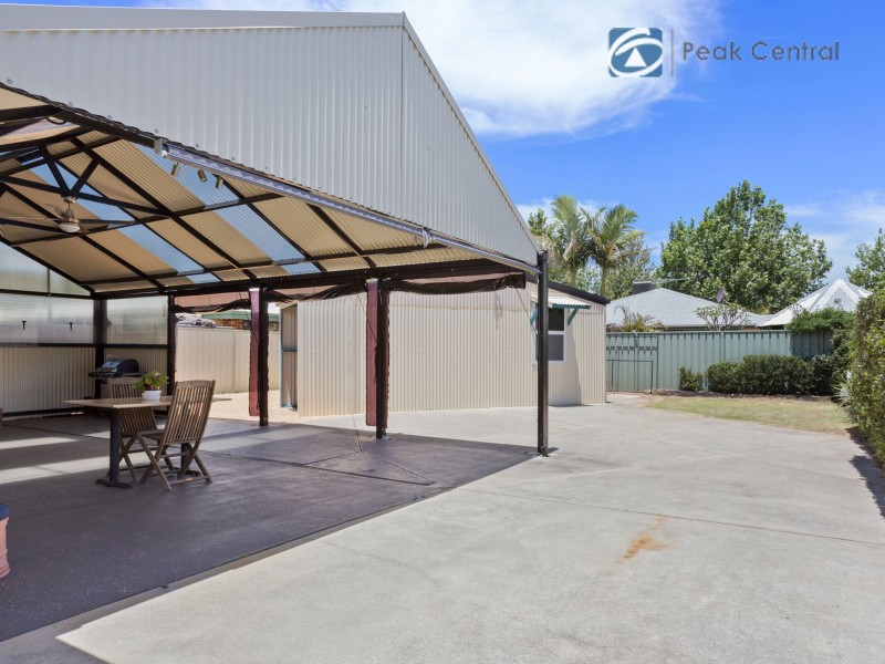 12 Hedges Retreat, Atwell WA 6164