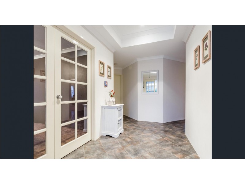 3 Cloverdale Lane, Success WA 6164