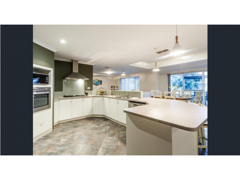 3 Cloverdale Lane, Success WA 6164