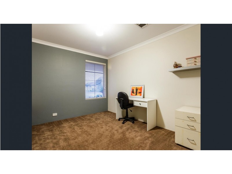 3 Cloverdale Lane, Success WA 6164