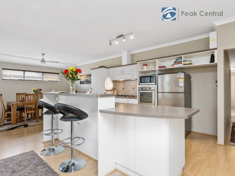 2/14 Ellesmere Circuit, Success WA 6164