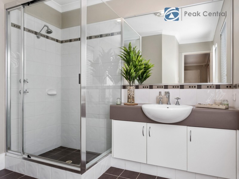 2/14 Ellesmere Circuit, Success WA 6164