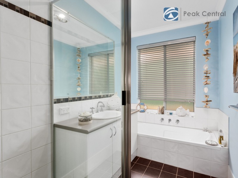 2/14 Ellesmere Circuit, Success WA 6164