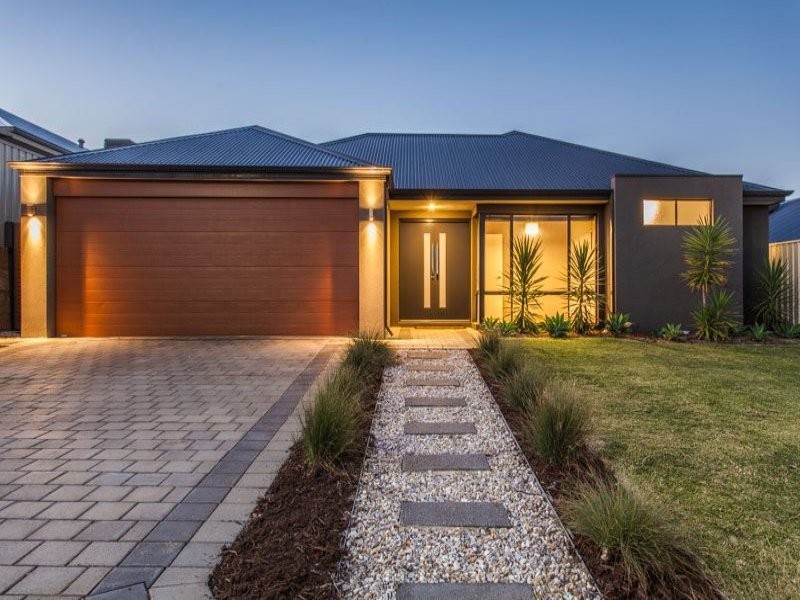 42 Mohan Loop, Hammond Park WA 6164