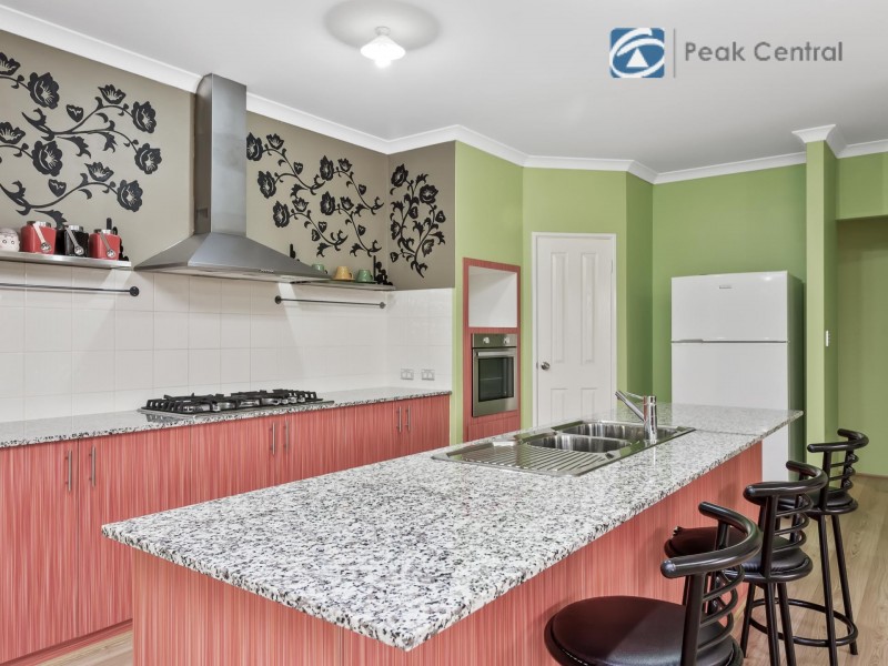 38 Mosman Loop, Success WA 6164
