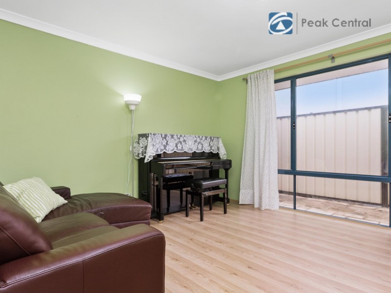 38 Mosman Loop, Success WA 6164