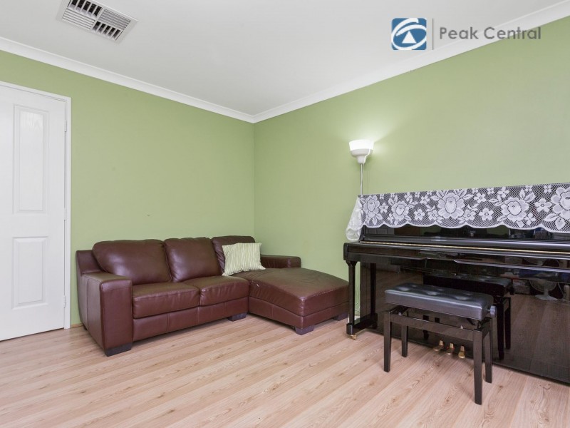 38 Mosman Loop, Success WA 6164