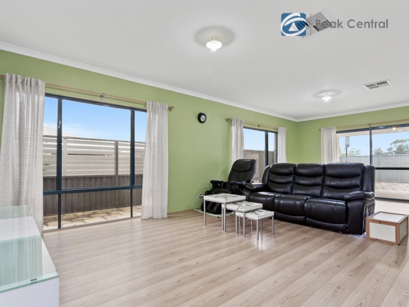 38 Mosman Loop, Success WA 6164