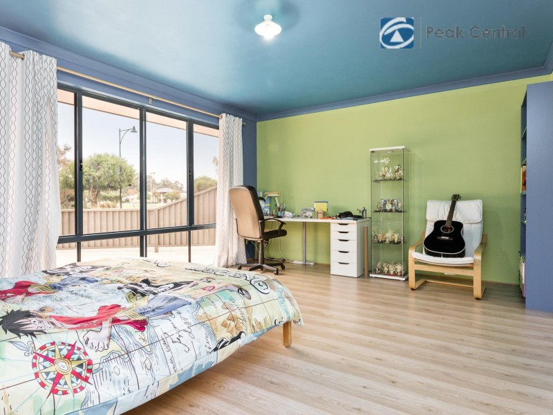 38 Mosman Loop, Success WA 6164