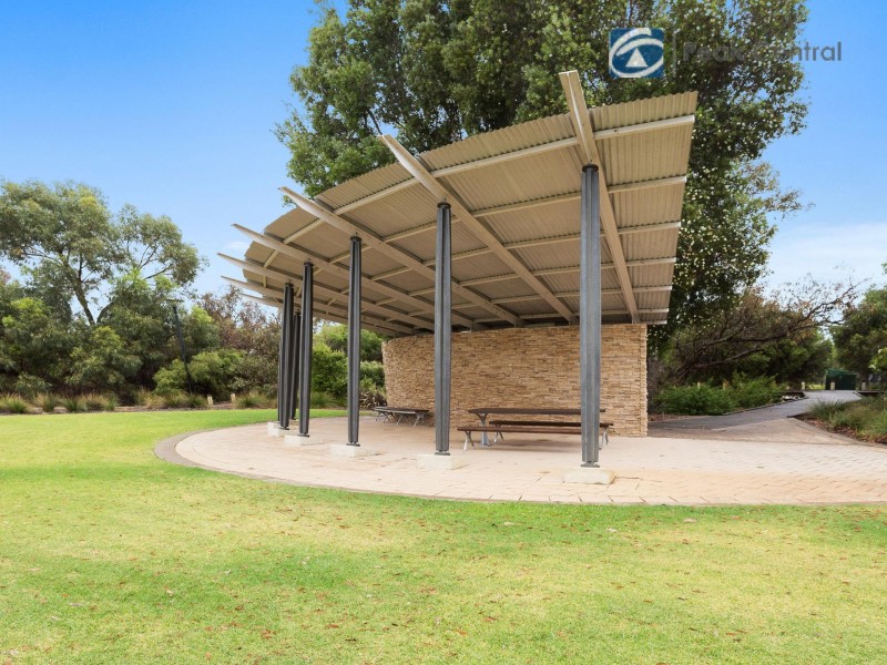 38 Mosman Loop, Success WA 6164