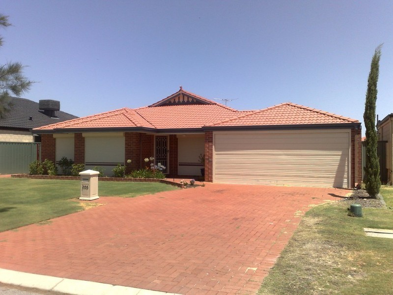 208 Bartram Road, Atwell WA 6164