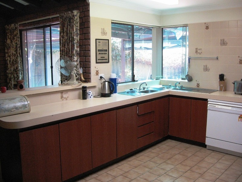 9 Matsen Close, Booragoon WA 6154