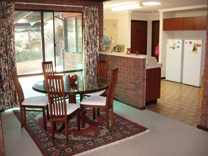 9 Matsen Close, Booragoon WA 6154