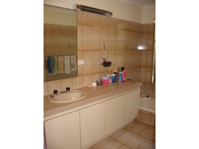 9 Matsen Close, Booragoon WA 6154